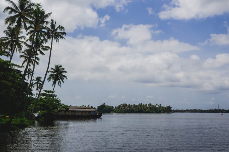 Kerala Tourism: Discover the Magic of Backwaters, Beaches & Heritage